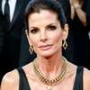 Sandra Bullock الصورة الرمزية للذكاء الاصطناعي