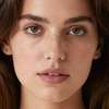 อวาตาร์ AI Elara Thorne