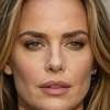 Elizabeth Hurley Avatar de IA