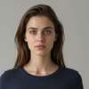 Elara Thorne Avatar de IA