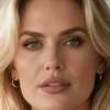 Sloane Vesper AI avatar
