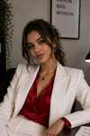 Olivia "Livi" Calmeo AI avataras