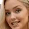 Corinna mit Hund  Avatar AI