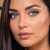 Brooke Samuels  الصورة الرمزية للذكاء الاصطناعي