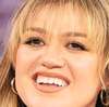 อวาตาร์ AI Kelly Clarkson 