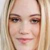 Chloe rose الصورة الرمزية للذكاء الاصطناعي