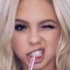 Josy Halliwell Avatar de IA