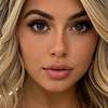 Lucy الصورة الرمزية للذكاء الاصطناعي