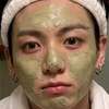 Taekook- taehyung is a girl Yapay zeka avatarı