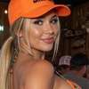 Thicc blonde  Avatar de IA