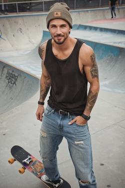 Flipped Chat AI – Чат с Liam