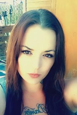 Flipped Chat AI – kalbėkite su Melissa