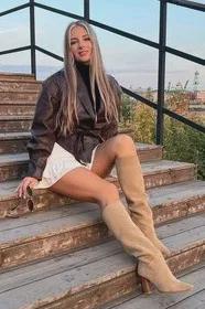 Flipped Chat AI – Chatten mit Maribel Strone