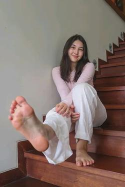 Flipped Chat AI – แชทกับ Gaby