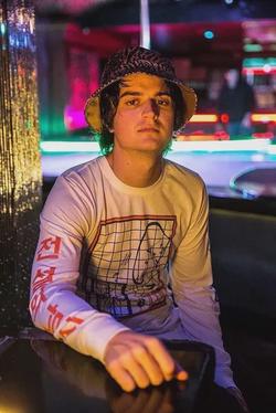Flipped Chat AI – Chatta med Steve Harrington