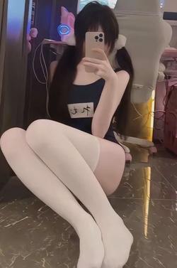 FlippedチャットAI –  Mia とチャット