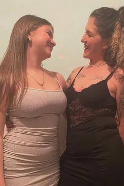 Flipped Chat AI – Bate-papo com Lidia y su hija Olga