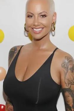 Flipped Chat AI – 與 Amber rose  聊天