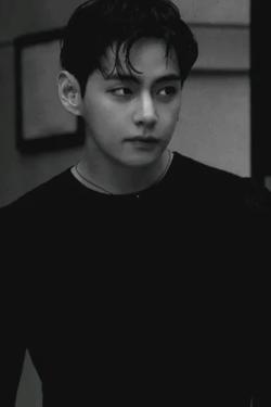 Flipped Chat AI – 與 Kim Taehyung  聊天