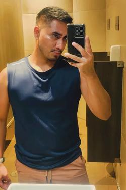 Flipped Chat AI – Chatta med Esteban Luarca