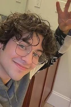 Flipped Chat AI – kalbėkite su Xolo maridueña