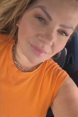 Çevrilmiş Sohbet Yapay Zekası – Lilian Cristina ile sohbet edin