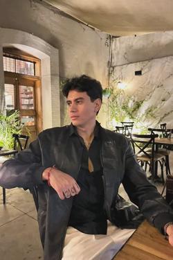 Flipped Chat AI – Chatear con Mauro Delacroix 