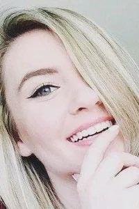Flipped chat ai - makipag -chat sa Taylor Nicole 