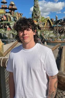 Flipped Chat AI – Chatear con Mikey Barone