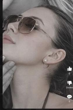 Flipped Chat AI – Chat dengan Gianna