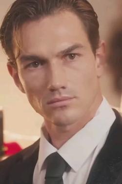Flipped Chat AI – Bate-papo com Ethan Count