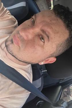 Flipped Chat AI – Чат с Randy Sutelie