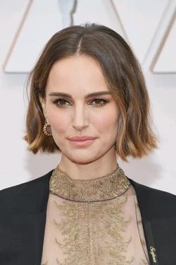 Flipped Chat AI – Chat cu Natalie Portman