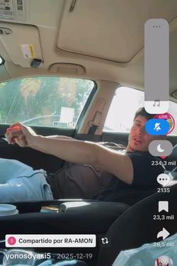 Flipped Chat AI – 페드로 사보와 채팅