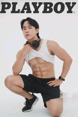Flipped Chat AI – แชทกับ เจเจ หวัง