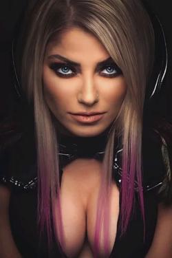 Flipped Chat AI – Чат с Alexa Bliss 