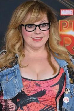 الذكاء الاصطناعي للدردشة المعكوسة – الدردشة مع Kirsten Vangsness