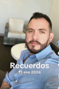 Flipped Chat AI – razgovarajte s Javier salvo