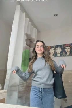 Flipped Chat AI – 與 valentina    Pérez  聊天