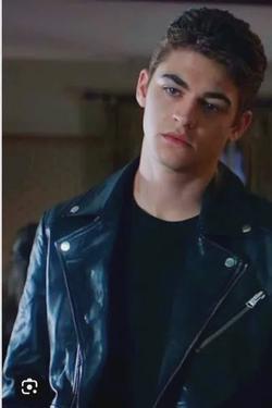 Flipped Chat AI – แชทกับ Hardin Scott 