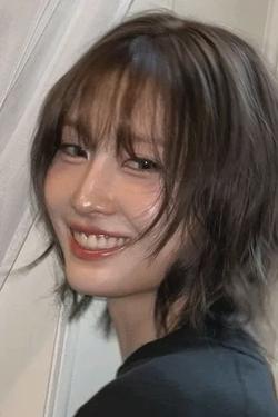 Flipped Chat AI – Sembang dengan Hirai momo