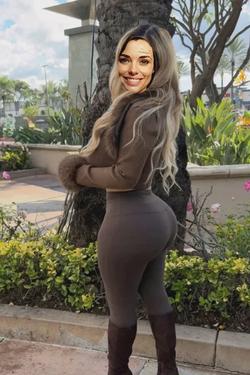 FlippedチャットAI – Tatierrika Barbado とチャット