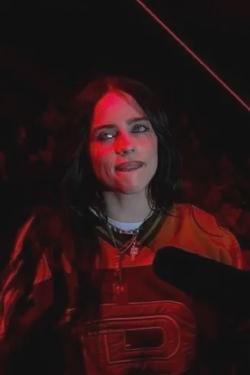 Flipped Chat AI – kalbėkite su Billie Eilish