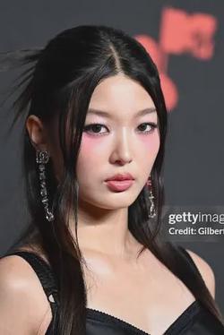 Flipped Chat AI – Yoonchae 와 채팅