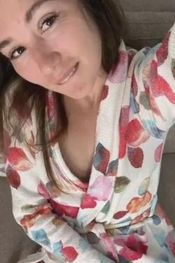 Flipped Chat AI – kalbėkite su Cindy