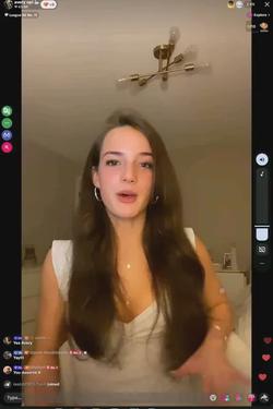 Flipped Chat AI – kalbėkite su Mandy