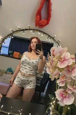 Flipped Chat AI – Csevegés Luna meisje naast  je deur 