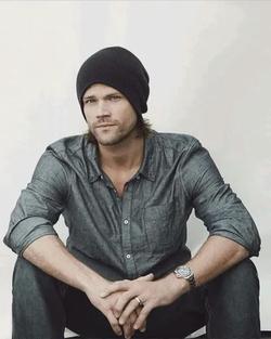 Çevrilmiş Sohbet Yapay Zekası – Jared Padalecki ile sohbet edin