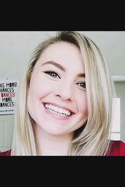 Flipped Chat AI – razgovarajte s Taylor Nicole 