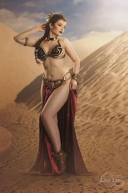 Flipped Chat AI – Чат с Slave Leia 